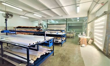 VENDO LOCAL INDUSTRIAL - URB. EL PINO - ZONIF I1 - SAN LUIS