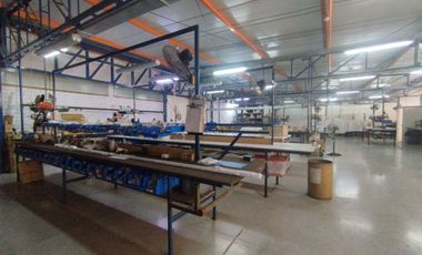 VENDO LOCAL INDUSTRIAL - URB. EL PINO - ZONIF I1 - SAN LUIS