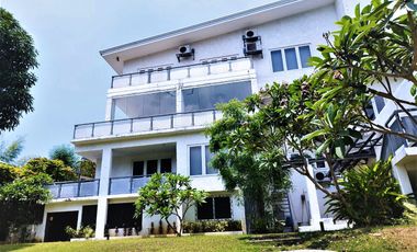 5 BEDROOMS  LUXURY HOUSE WITH ELEVATOR IN MARIA LUISA ESTATE PARK-PHP150M
