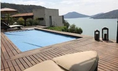 HERMOSA RESIDENCIA EN VENTA 