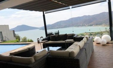 HERMOSA RESIDENCIA EN VENTA 