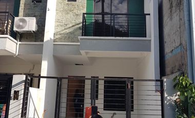 3 Bedrooms Townhouse For Sale in Naga Road Near c5 Extension and Airport