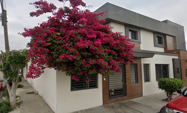 Remate bonita casa en Facultad de Derechos, Tijuana, Baja California