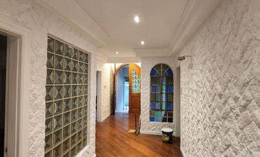 6 BR House and Lot for Rent at Whiteplains, Quezon City