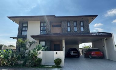 House and Lot Alabang West, Las Piñas City - For SALE