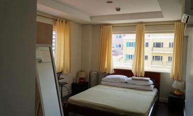 Penthouse Unit for Sale at Mckinley Garden Villas