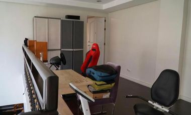 Penthouse Unit for Sale at Mckinley Garden Villas