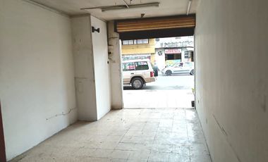 Local Comercial de alquiler en calle Santa Elena, Centro de Guayaquil.
