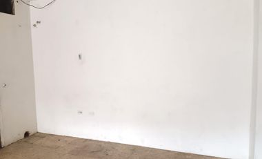 Local Comercial de alquiler en calle Santa Elena, Centro de Guayaquil.