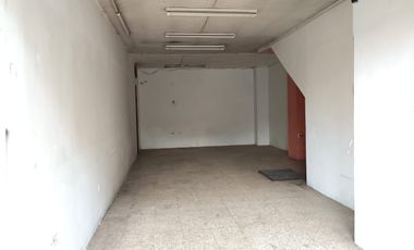 Local Comercial de alquiler en calle Santa Elena, Centro de Guayaquil.
