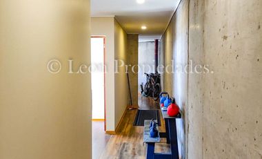 León Propiedades vende Gran casa de 2 pisos en sector Los Naranjos, Curacavi