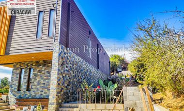 León Propiedades vende Gran casa de 2 pisos en sector Los Naranjos, Curacavi