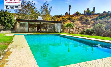 León Propiedades vende Gran casa de 2 pisos en sector Los Naranjos, Curacavi