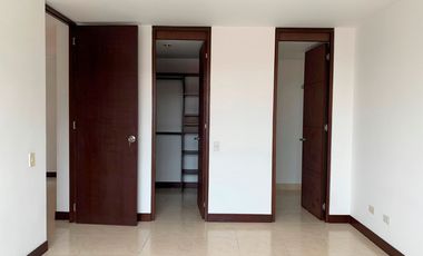 PR16830 Arriendo de apartamento en el sector Escobero