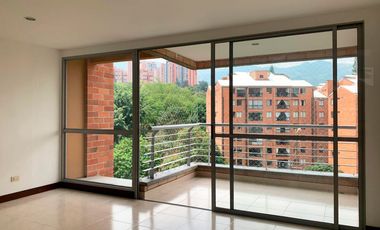 PR16830 Arriendo de apartamento en el sector Escobero