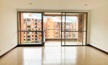 PR16830 Arriendo de apartamento en el sector Escobero