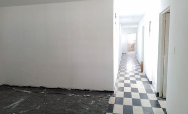 PR18719 Casa Comercial en arriendo en el sector Laureles