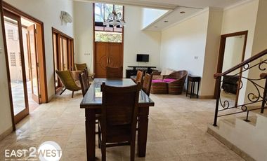 Disewakan Rumah Taman Giri Loka BSD City Tangerang Selatan Bagus Nyaman Fully Furnished Siap Huni