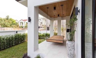 Elegance Villa for Sale in prime location of Chiangmai