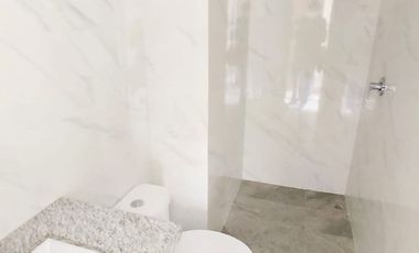 Via La Costa, Renta de Departamento de Estreno 3 Dorm.