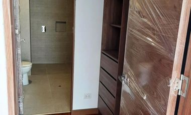 Dpto, duplex, estreno, 395 m2, zona Golf, S. Isidro, 3 dorms, 4 baños, 3 estac + dep.