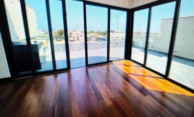 Dpto, duplex, estreno, 395 m2, zona Golf, S. Isidro, 3 dorms, 4 baños, 3 estac + dep.
