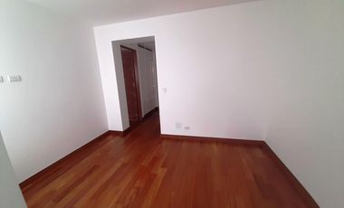 Dpto, duplex, estreno, 395 m2, zona Golf, S. Isidro, 3 dorms, 4 baños, 3 estac + dep.