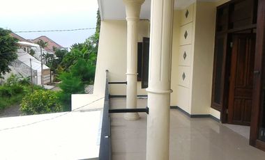 Rumah Dekat RSUD dr. Soetomo Surabaya di Mojoklanggru Kidul