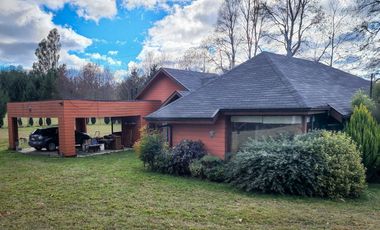 Venta de Parcela de 5600m2 con casa de 156m2 en Ñancul, a 8km de Villarrica