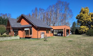 Venta de Parcela de 5600m2 con casa de 156m2 en Ñancul, a 8km de Villarrica