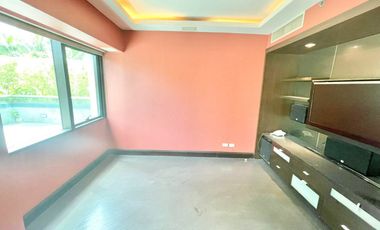 Hidalgo Place, Rockwell: Exclusive 2BR Garden Unit for Sale!