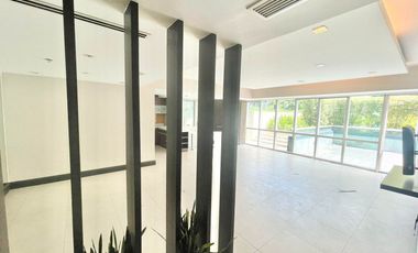 Hidalgo Place, Rockwell: Exclusive 2BR Garden Unit for Sale!