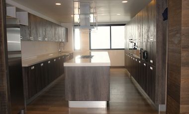 Casa en Fraccionamiento en Santa Fe, en VENTA