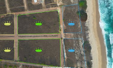 TERRENO A PIE EN PUERTO ESCONDIDO, EN PLAYA SANTA ELENA