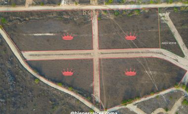 TERRENO A PIE EN PUERTO ESCONDIDO, EN PLAYA SANTA ELENA