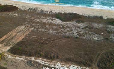 TERRENO A PIE EN PUERTO ESCONDIDO, EN PLAYA SANTA ELENA