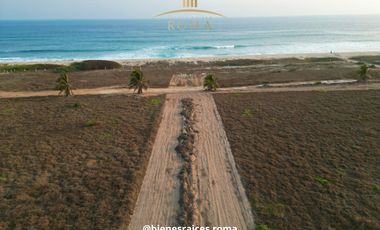 TERRENO A PIE EN PUERTO ESCONDIDO, EN PLAYA SANTA ELENA