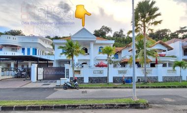 Luxury 2-storey house in Bukit Indah Sukajadi Batam Center for sale