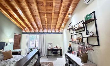 Moderna y Elegante  Casa de una Sola Planta en Venta con campo de golf.