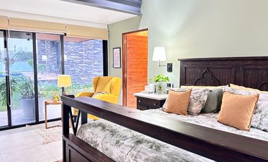 Moderna y Elegante  Casa de una Sola Planta en Venta con campo de golf.