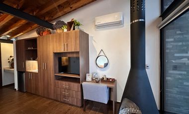 Moderna y Elegante  Casa de una Sola Planta en Venta con campo de golf.