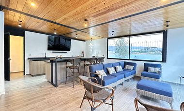 Moderna y Elegante  Casa de una Sola Planta en Venta con campo de golf.