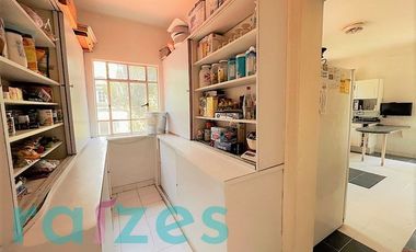 CASA EN VENTA EN LOMAS DE CHAPULTEPEC, lista para remodelar!