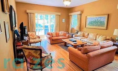 CASA EN VENTA EN LOMAS DE CHAPULTEPEC, lista para remodelar!