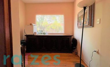 CASA EN VENTA EN LOMAS DE CHAPULTEPEC, lista para remodelar!