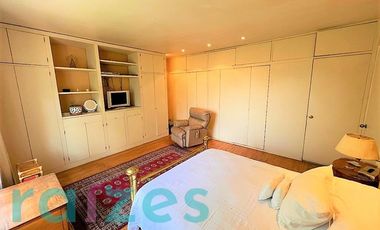 CASA EN VENTA EN LOMAS DE CHAPULTEPEC, lista para remodelar!