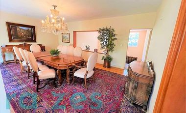 CASA EN VENTA EN LOMAS DE CHAPULTEPEC, lista para remodelar!