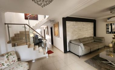 Ciudad Celeste, Se renta de hermosa casa 3 dormitorios full amoblado