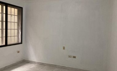 Alquiler Casa  amplia En Urdesa - Balsamos Sur por la botica Inglesa(J.Luna )