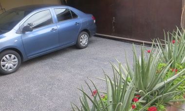 FRENTE A PARQUE (PARAM. 5 PISOS): AT 362 M2, AC 469 M2 5 HABIT, 4.5 $ 670,000